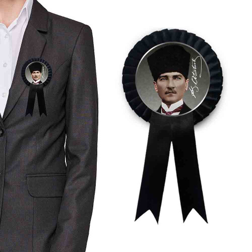 Kalpaklı İmzalı Atatürk Portreli Anma Kokartı - Siyah Kurdeleli 10 Kasım Göğüs Rozeti