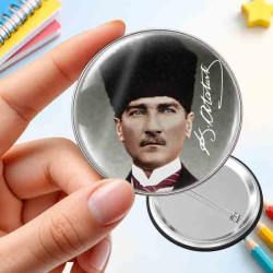 Atatürk Portreli Anma Rozeti - Kalpaklı İmzalı Atatürk Yakın Plan Buton Rozet (10 Kasım)